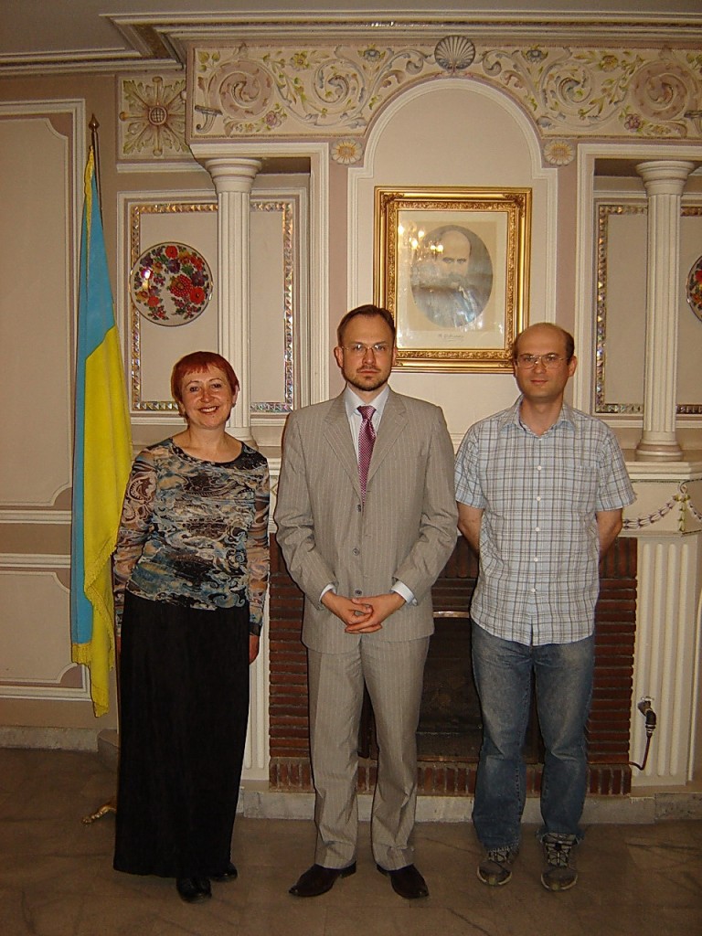 В посольстве