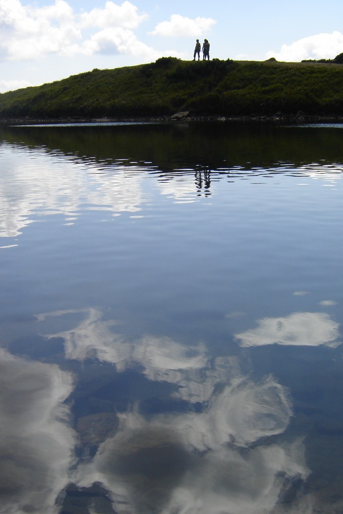 облака в озере